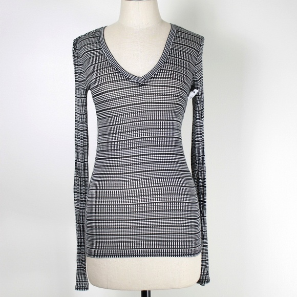 BCBGMaxAzria Tops - BCBG Max Azria Jan long sleeve top